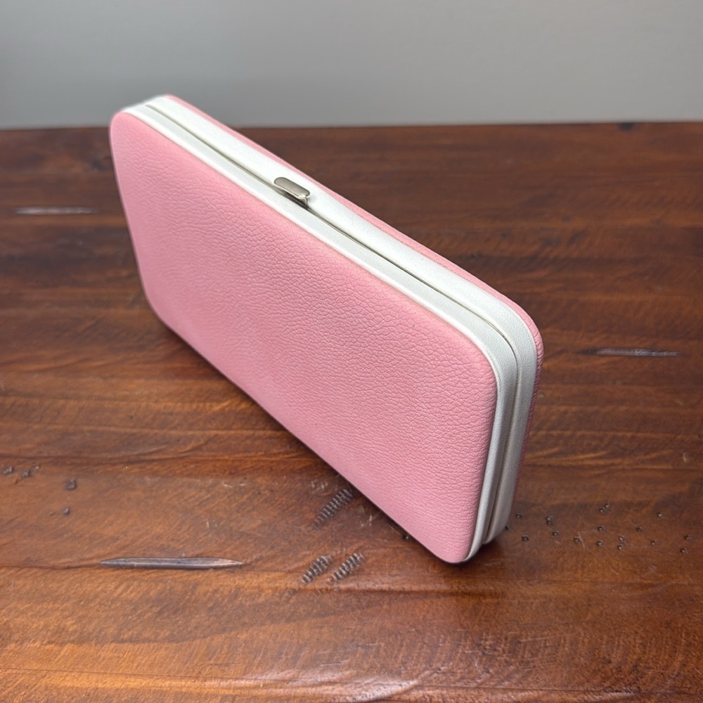 Pink Bow Clutch Wallet - Picture 8 of 11